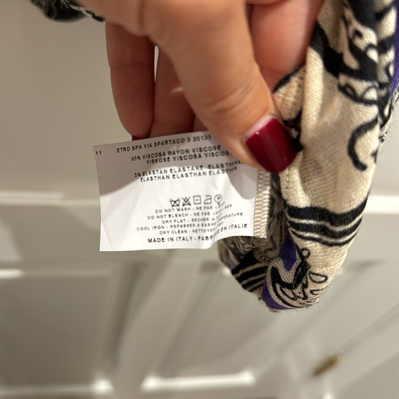 Purple paisley ETRO tunic - size 44 European - Picture 4 of 4